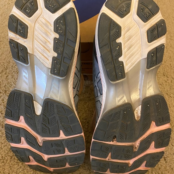 ASICS Gel Kayano 27 Sz 8.5 Womens Sheet Rock/Pure Silver Gently Used - Picture 3 of 7